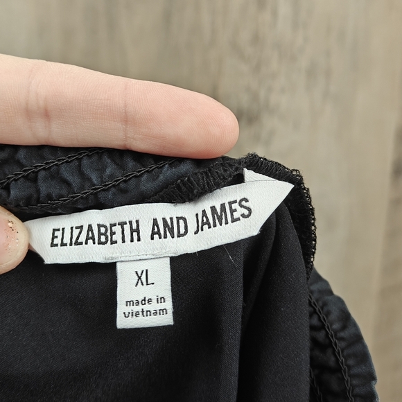 ELIZABETH AND JAMES | Puff Sleeve Off the Shoulder Top Size XL - Picture 7 of 7